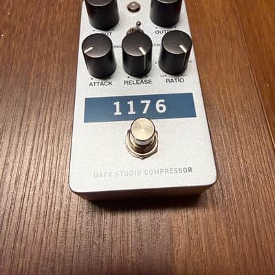 Universal Audio 1176 Studio Compressor 2023 - Present - Silver / Blue image 2