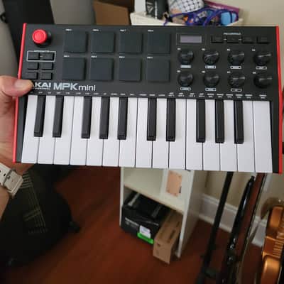 Akai MPK Mini MKIII 25-Key MIDI Controller image 1