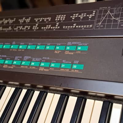 YAMAHA DX7 VINTAGE ELECTRONIC KEYBOARD W/BAG MUSIC REST FOOT PEDAL CARTRIDGE + CUSTOM SOUNDS image 2