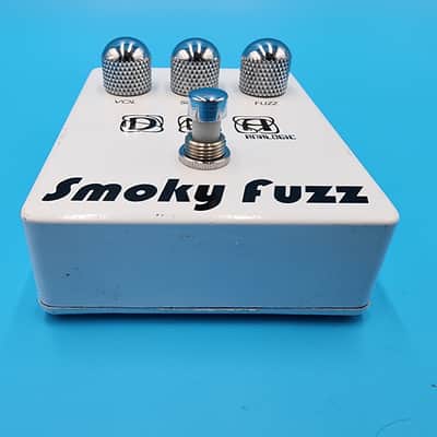 DNA Analogic Smoky Fuzz SF-1 Guitar Effect Pedal Vintage Germanium Fuzz Bass image 7