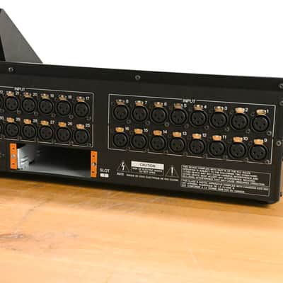 Yamaha LS9-32 32-Input Digital Mixing Console CG01Y2A image 9