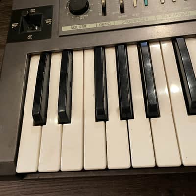 Korg Poly-800 Analog Synth Keyboard - Needs Service + Battery - See Description image 4
