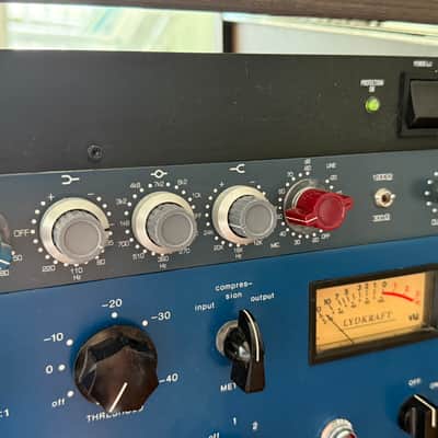 BAE 1023 with PSU 2010s - Blue image 1
