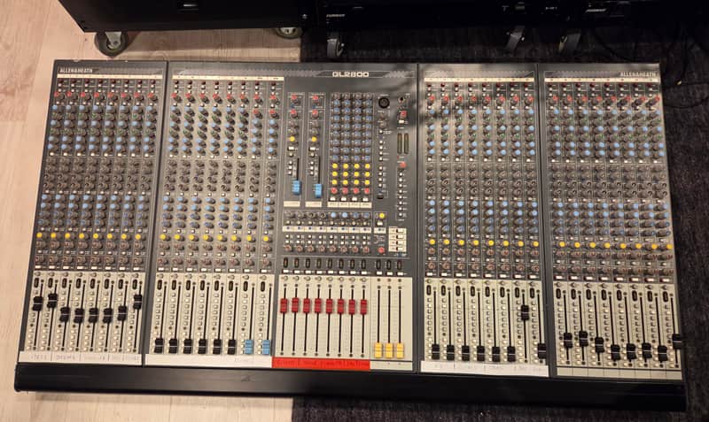 Allen & Heath GL-2800 Analog Mixer image 1