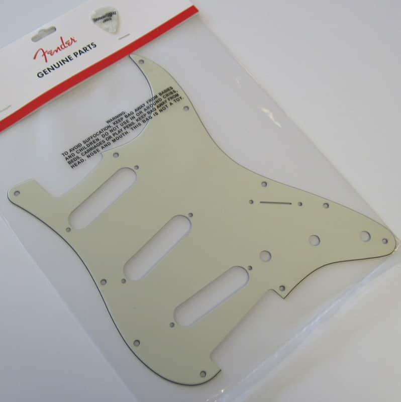 Fender USA Standard Stratocaster Pickguard Mint Green 0992144000 image 1