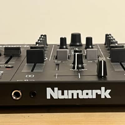 Numark MixTrack Pro FX DJ Controller 2020 image 9