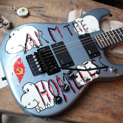 FENDER "Tom Morello "Arm The Homeless", Rosewood Fingerboard, Blue Ice Metallic, Deluxe Black Hardshell" image 2