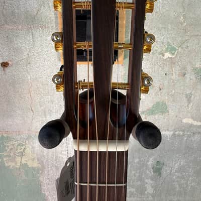 Alvarez Yairi Masterworks Slope Shoulder Dreadnought - Sunburst (FS/Blem) #6215 image 8