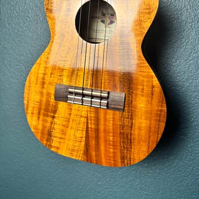 Kamaka HF-3 Standard Tenor Ukulele w/ Original Case image 2