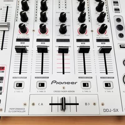 Pioneer DDJ SX White White image 7