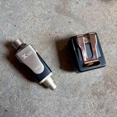Xvive U45 In-Ear Monitor Wireless 2025 - Silver image 3