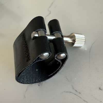 Rovner 1R Bb Clarinet Inverted Ligature and Mouthpiece Cap - Black Learher, Metal, black plastic image 5