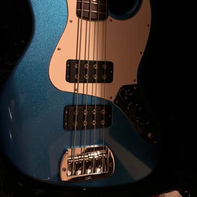 G&L JB 2022 - Blue sparkle image 3