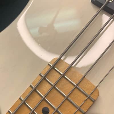G&L L2000 1993 Bone White image 16