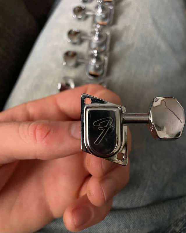 Fender inline tuning machines image 1