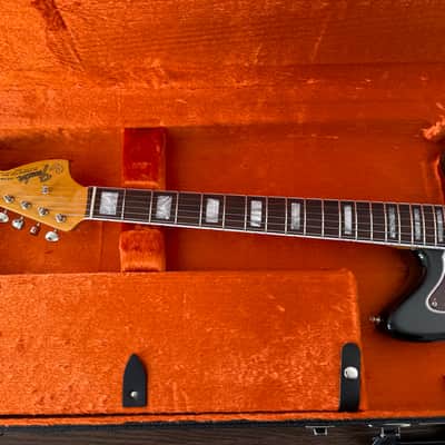 Fender American Vintage II '66 Jazzmaster 2022 - Present - 3-Color Sunburst image 3
