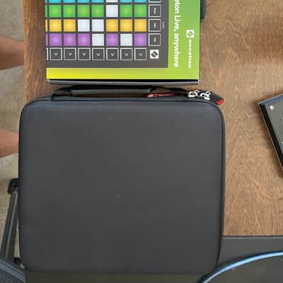 Novation Launchpad Mini MKIII Pad Controller in-the-box + travel case (mint)