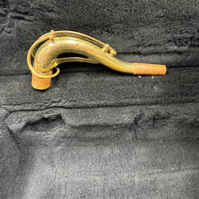 Conn Tenor Saxophone with Hard Shell Case image 10