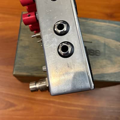 Chase Bliss Audio Tonal Recall RKM Red Knob Mod Analog Delay 2017 - 2018 - Graphic with Red Knobs image 3