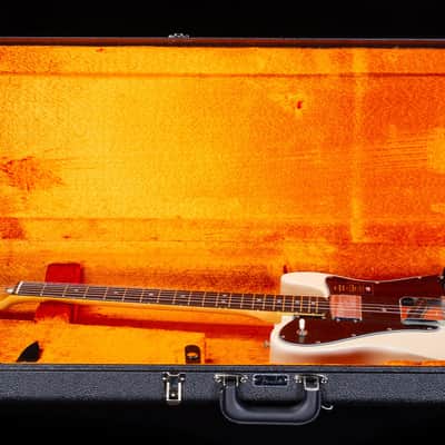 Fender American Vintage II 1977 Telecaster Custom Rosewood Fingerboard Olympic White (203) image 7