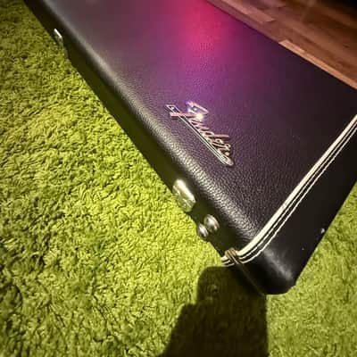 Fender Vintera '60s Jazzmaster Modified with Pau Ferro Fretboard 2019 - 2023 - 3-Color Sunburst image 4