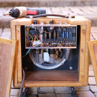 1961 Fender Champ 5F1 Tweed image 5