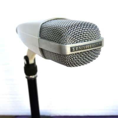Sennheiser MD 421-N Cardioid Dynamic Microphone image 7