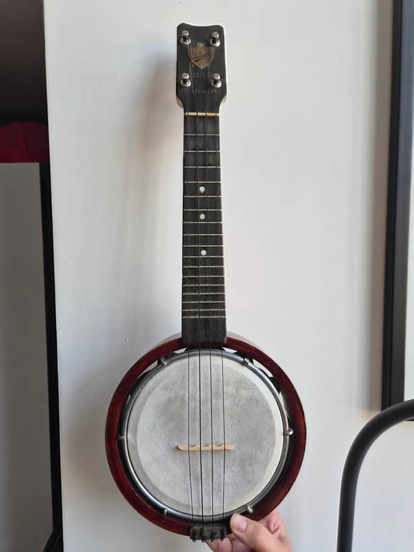 Keech Banjolele