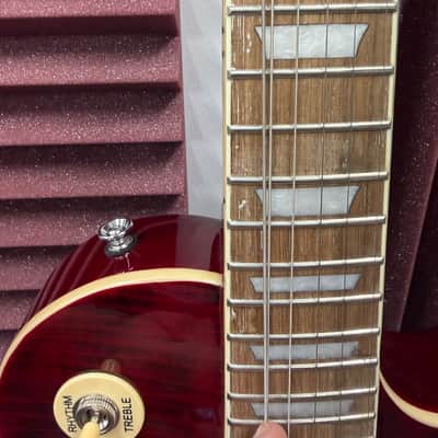 Vintage V100TWR - Trans Wine Red image 4