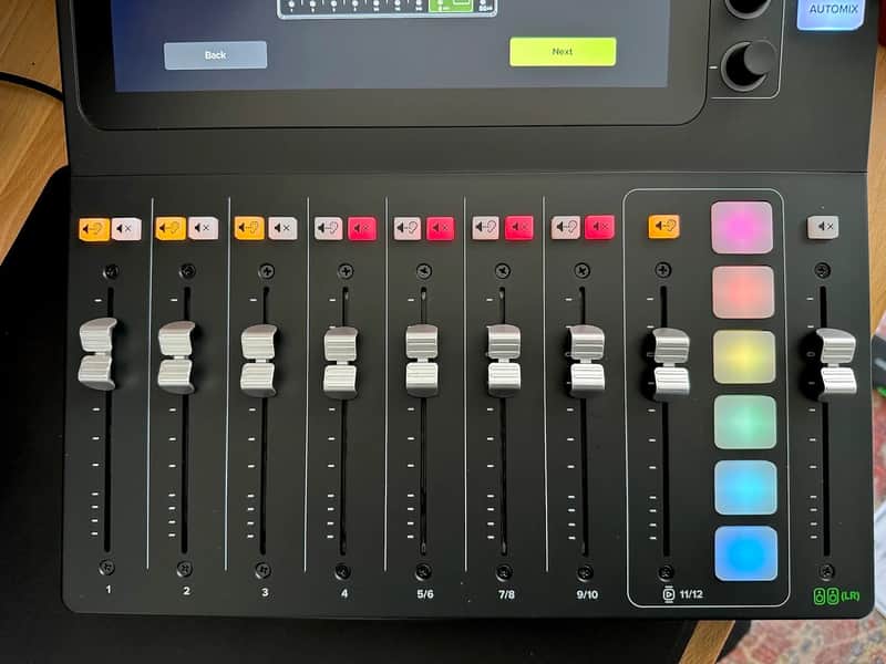 Mackie DLZ Creator Adaptive Digital Mixer with Mix Agent Technology **open-box deal! **perfect condition demo unit!! image 1