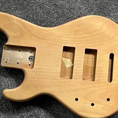 G&L Fullerton L-2500 left handed lefty bass body USA base coat image 1