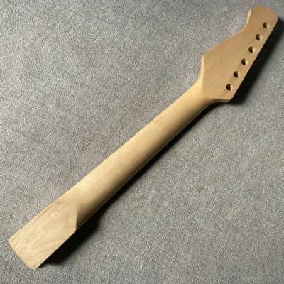 Mini Harley Benton Guitar Strat Style Maple Neck, 21 Frets image 2