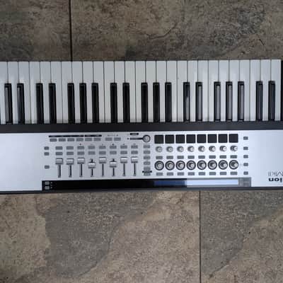 Novation  49SL Mk111 2012 - Black and Chrome