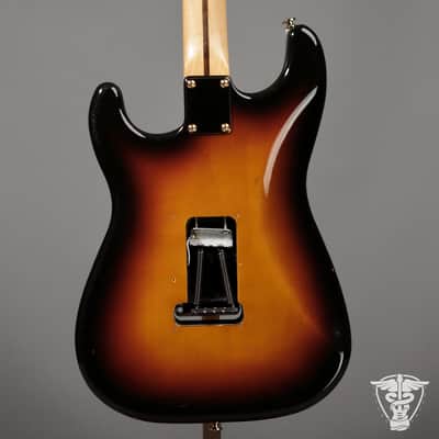 1989-1990 Fender American Stratocaster - 7.17 LBS image 4