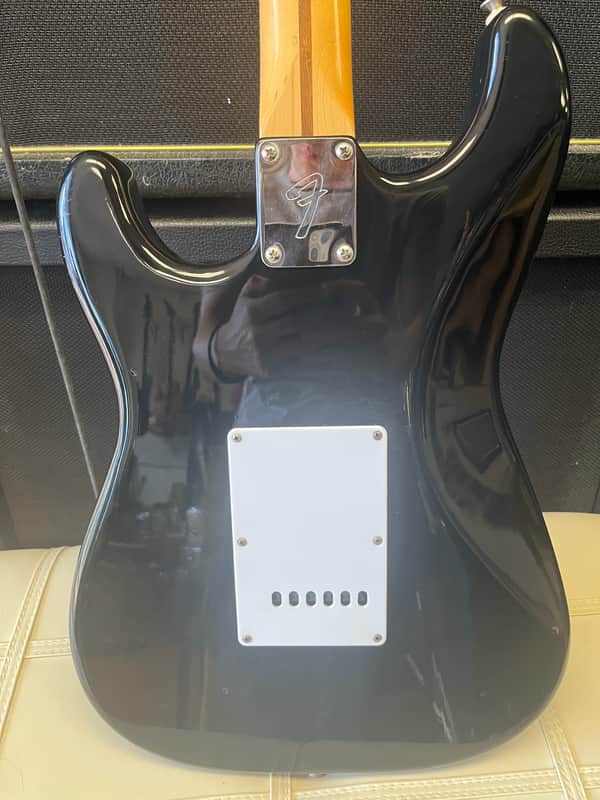 VINTAGE 90s Fender Stratocaster MIM | Reverb