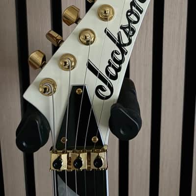 Jackson Pro Series RR3 Rhoads 2016 - Present - Ivory with Black Pinstripes image 3