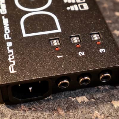 CIOKS DC7 Power Supply 2010s - Black image 3