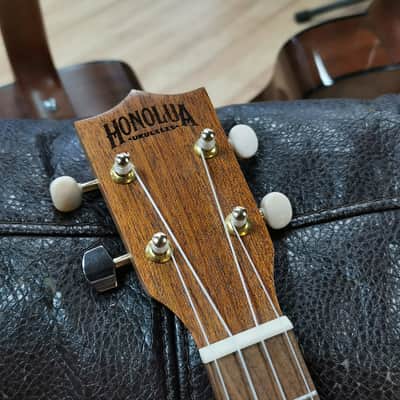 Honolua Mano Ténor Ukulele Solid Top - Black Walnut Fingerboard, Natural image 5