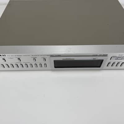 Akai AT - 506 FM AM Stereo Digital Quartz Synthesizer Tuner image 3