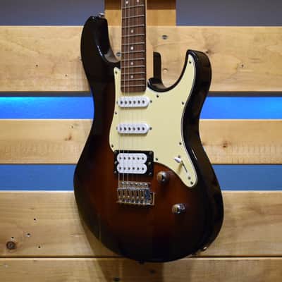 Yamaha Pacifica PAC 112 V HSS Old Violin Sunburst Electric Guitar in Very Good Condition image 7