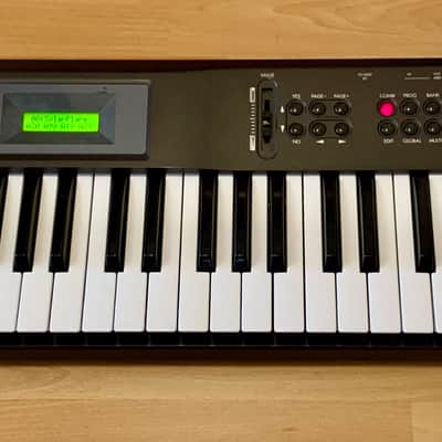 KORG X5D - Vintage Music Synthesizer