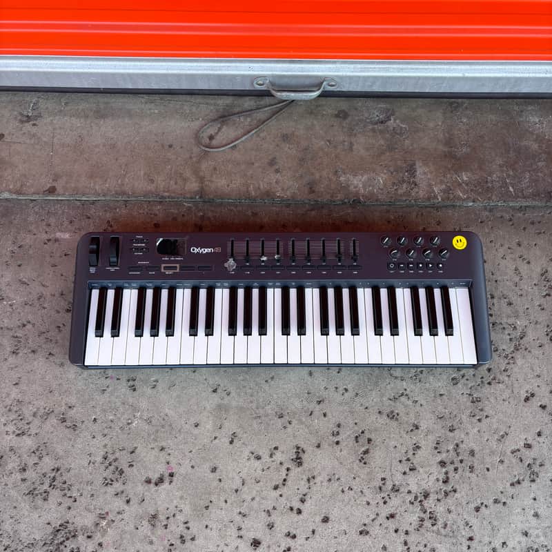 M-Audio Oxygen 49 MKIII MIDI Keyboard Controller Blue image 1