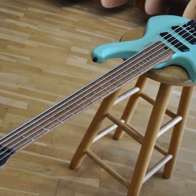 IBANEZ EHB1005MSL SFM Sea Foam Green Matte / 5-String Multi Scale / EHB Ergonomic Headless Bass Series / EHB1005MSL-SFM / I230711714 image 3