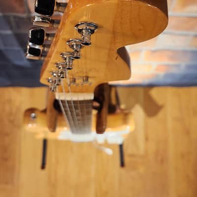 Vintage Early '80s Ventura V1006 Deluxe Natural Maple w/ Chipboard Case image 3