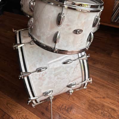 Vintage 1970s Slingerland Vertigo Grey 4 Piece Drum Set 22/12/13/16 Niles Badge image 4