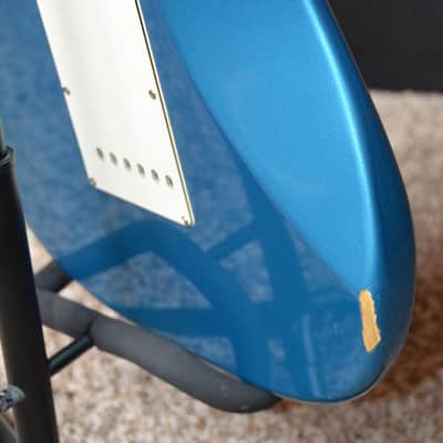 Fender Stratocaster 1992 - Lake Placid Blue MIM - Upgraded Electronics image 15