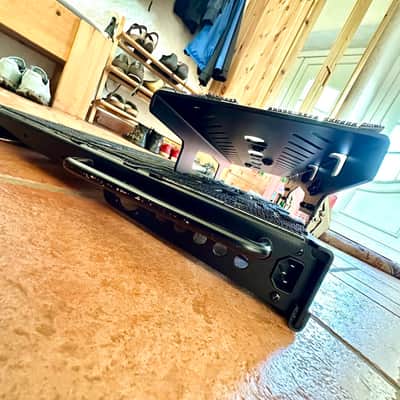 Looperwerk Pedalboard, 2 Ebenen und unterhalb ist auch Platz image 5