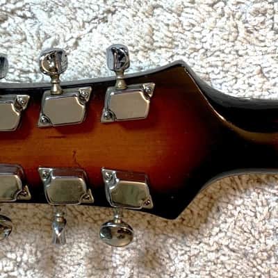 Teisco M-26 1968 - Sunburst image 11