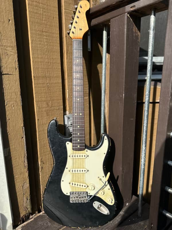 2025 used Danocaster Double Cut - Black image 1