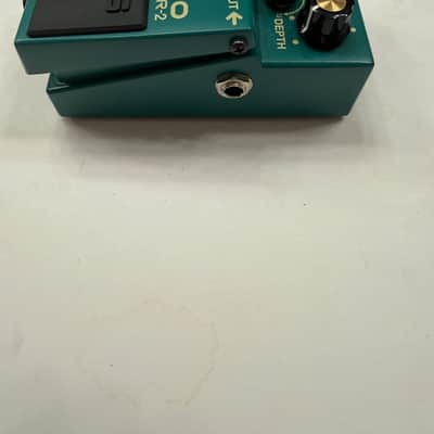Boss Roland TR-2 Tremolo Guitar Effect Pedal image 4